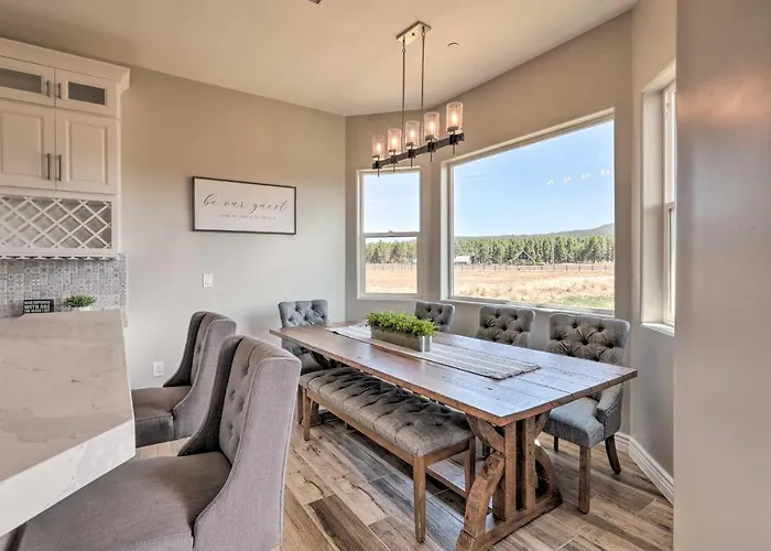 'vistas Bonitas' W/ Patio: 7 Mi To Snowbowl! Holiday home