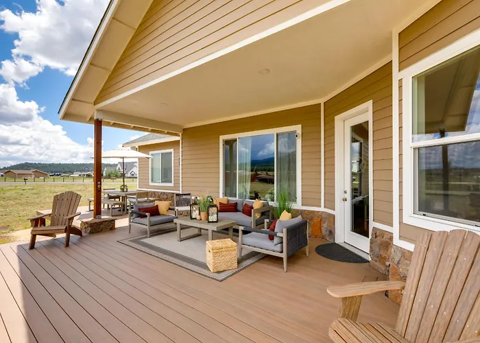 'vistas Bonitas' W/ Patio: 7 Mi To Snowbowl! Holiday home *