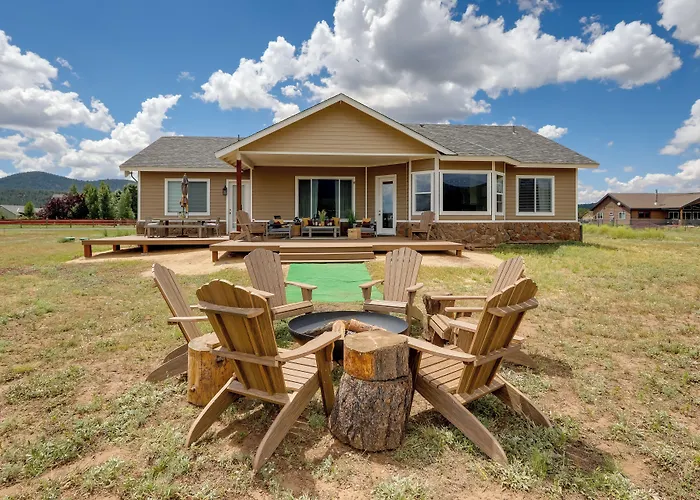 'vistas Bonitas' W/ Patio: 7 Mi To Snowbowl! Holiday home *
